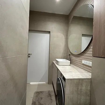 Cracow Center Jacuzzi & Sauna Penthouse Retreat Apartamento