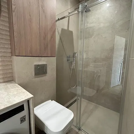 Cracow Center Jacuzzi & Sauna Penthouse Retreat Apartamento